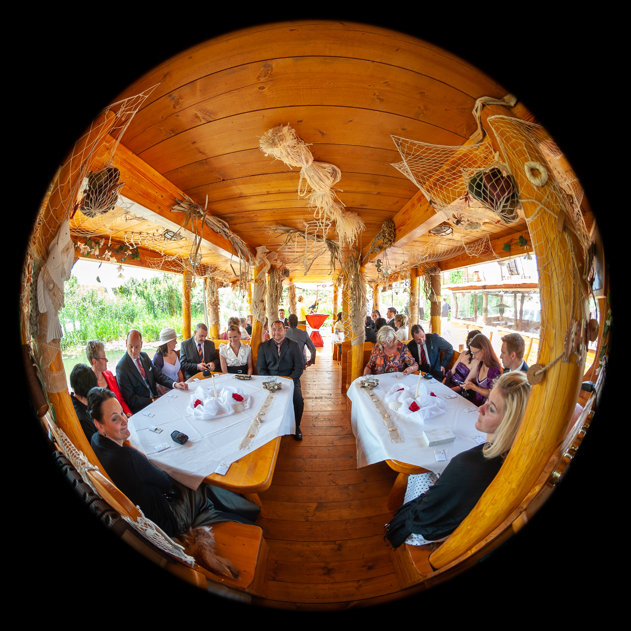 Panoramafoto Mühlenfloß Hochzeit auf einem Floß