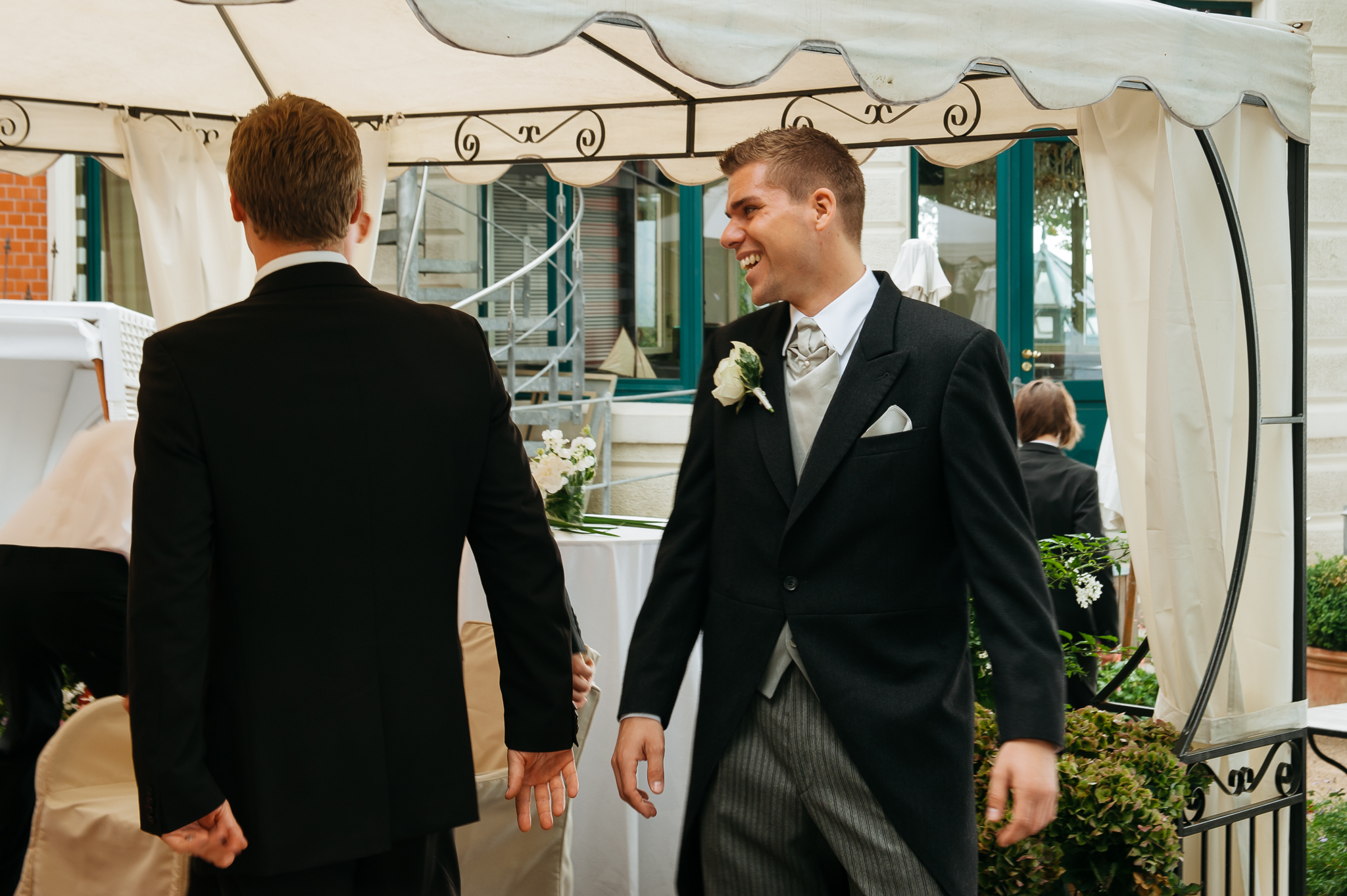 Vor der Hochzeit im Pavillon